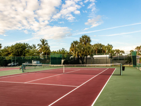 Siesta Key Vacation Rental Condo Walk To Beach Sleeps Six